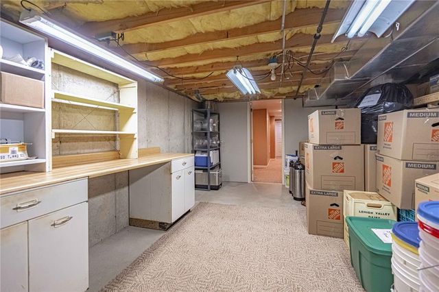 7303 Peppermint Court, Macungie Boro, PA 18062