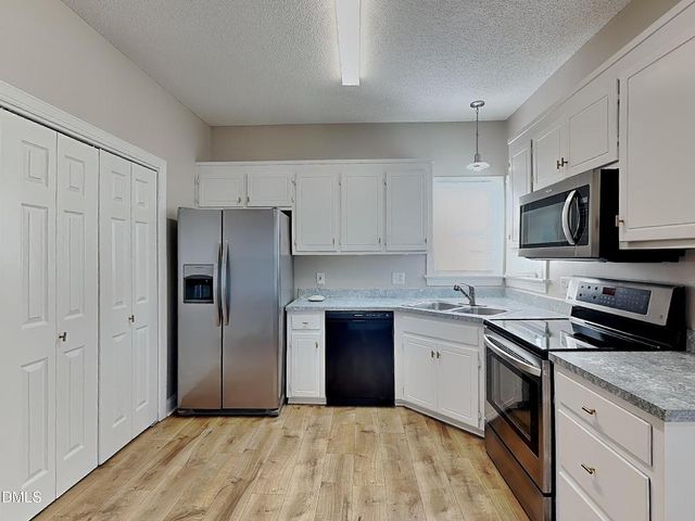 622 Commander Drive, Wendell, NC 27591