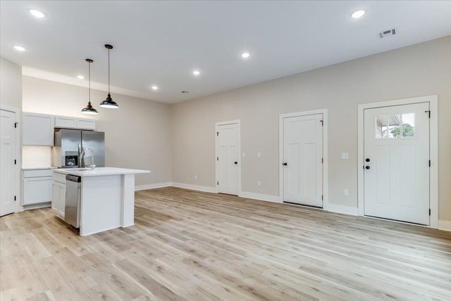 17018 W Lawson St, Wichita, KS 67052