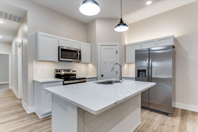 17018 W Lawson St, Wichita, KS 67052