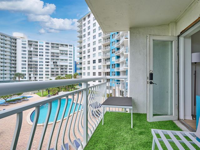 301 N Ocean Boulevard 306, Pompano Beach, FL 33062