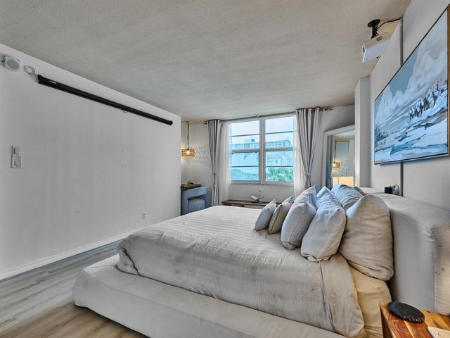 301 N Ocean Boulevard 306, Pompano Beach, FL 33062