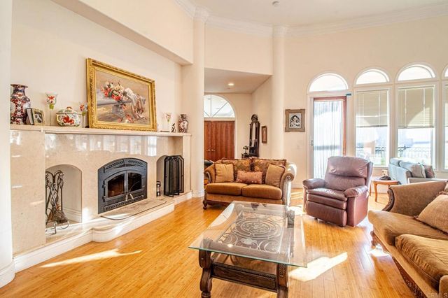 2057 Via Rancho Parkway, Escondido, CA 92029