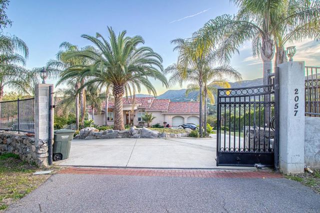 2057 Via Rancho Parkway, Escondido, CA 92029
