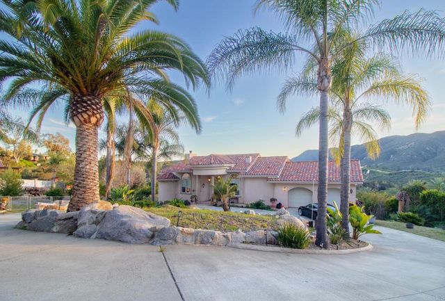 2057 Via Rancho Parkway, Escondido, CA 92029