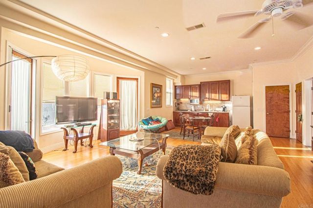 2057 Via Rancho Parkway, Escondido, CA 92029