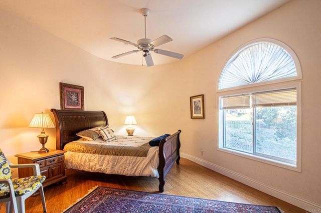 2057 Via Rancho Parkway, Escondido, CA 92029