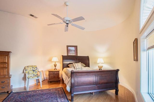 2057 Via Rancho Parkway, Escondido, CA 92029