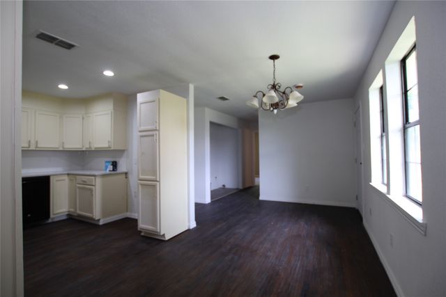106 Austin Street, Alvarado, TX 76009