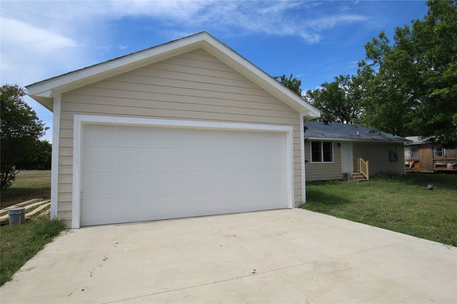 106 Austin Street, Alvarado, TX 76009