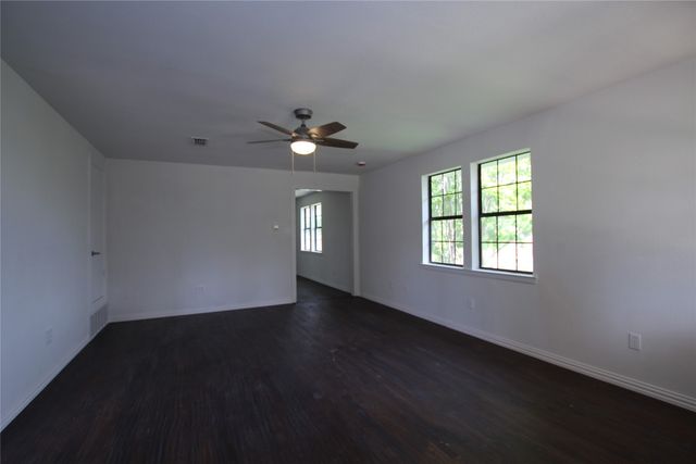 106 Austin Street, Alvarado, TX 76009
