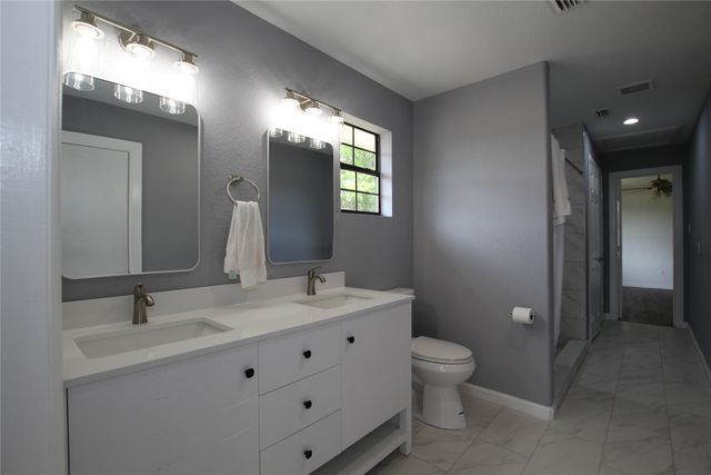 106 Austin Street, Alvarado, TX 76009