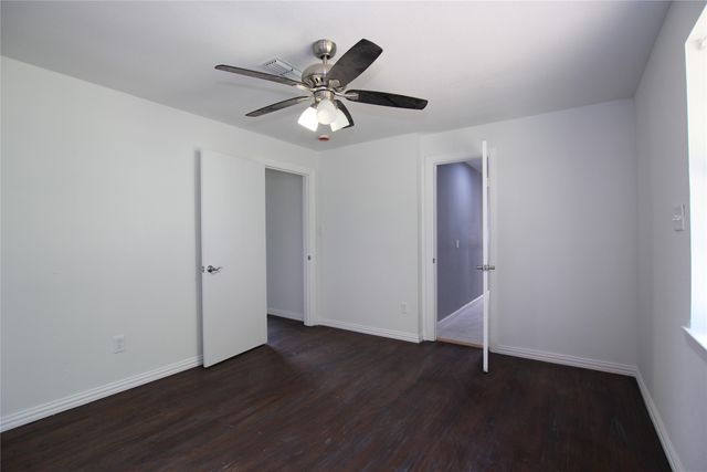 106 Austin Street, Alvarado, TX 76009