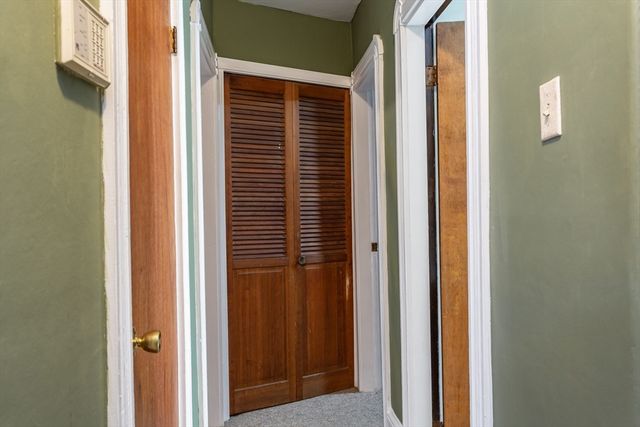 803 Tarkiln Hill Rd, New Bedford, MA 02745