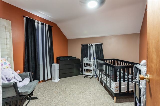 803 Tarkiln Hill Rd, New Bedford, MA 02745