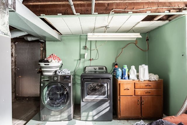 803 Tarkiln Hill Rd, New Bedford, MA 02745