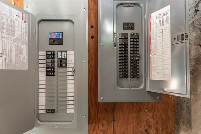 803 Tarkiln Hill Rd, New Bedford, MA 02745