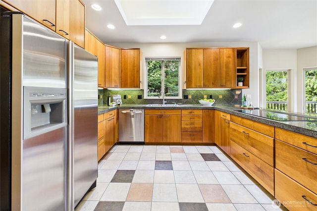 154 Skiff Lane, Port Ludlow, WA 98365