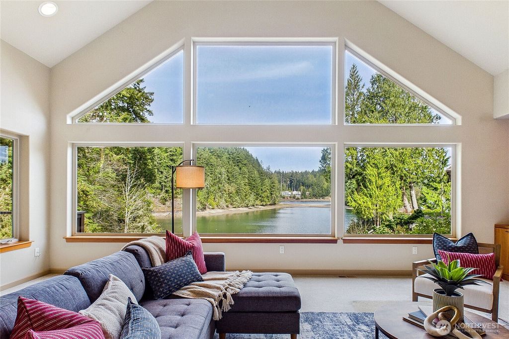 154 Skiff Lane, Port Ludlow, WA 98365