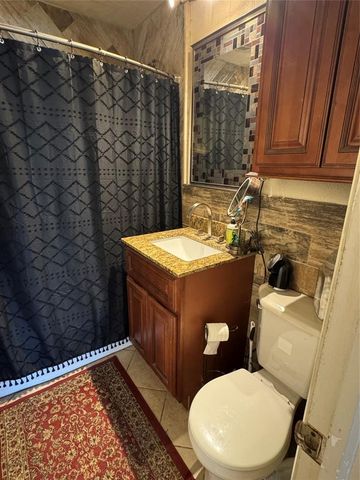 9521 N Walker Avenue, Oklahoma City, OK 73114