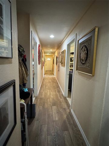 9521 N Walker Avenue, Oklahoma City, OK 73114