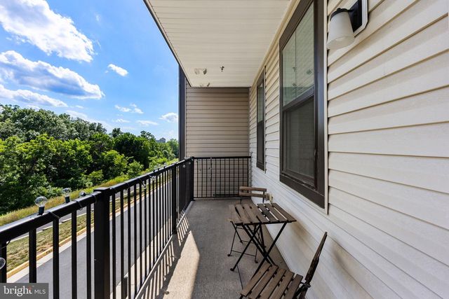 43433 STONEWOOD CROSSING TER, Ashburn, VA 20148