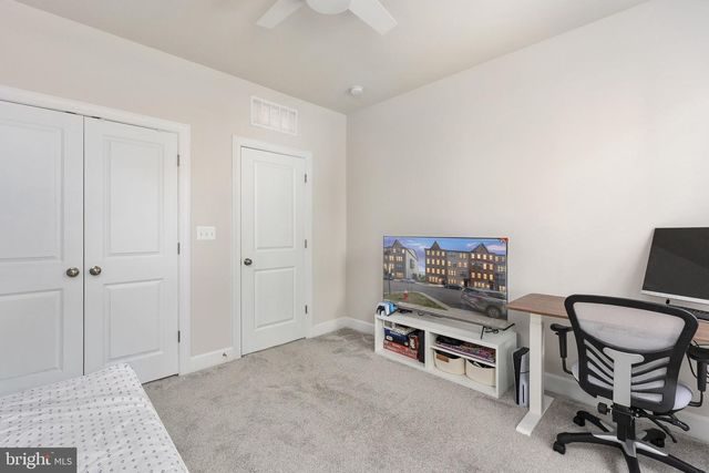 43433 STONEWOOD CROSSING TER, Ashburn, VA 20148