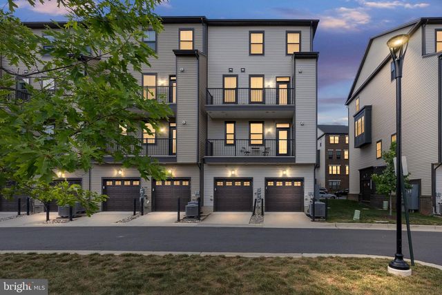 43433 STONEWOOD CROSSING TER, Ashburn, VA 20148