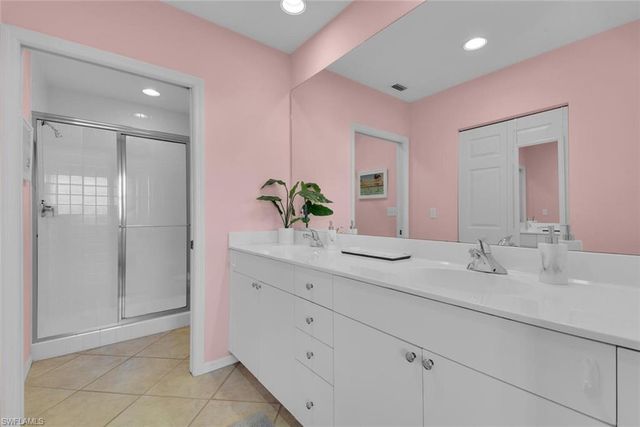 450 Launch CIR 602, Naples, FL 34108