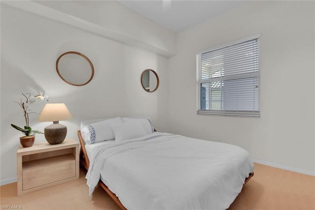 450 Launch CIR 602, Naples, FL 34108