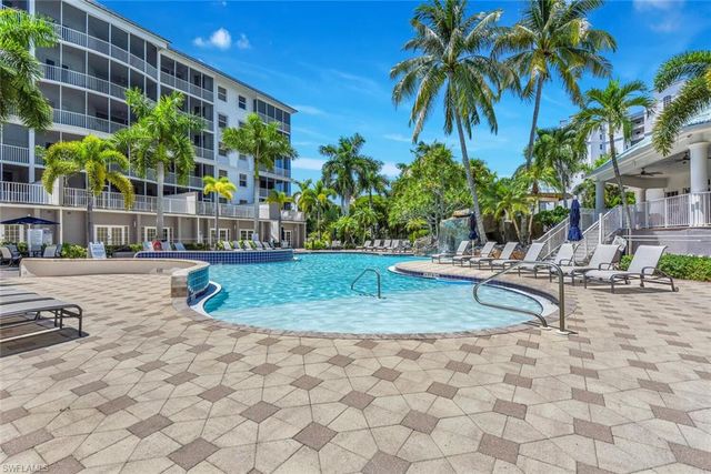 450 Launch CIR 602, Naples, FL 34108