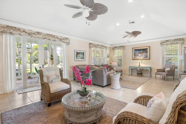 2830 Saint Barts Square, Vero Beach, FL 32967