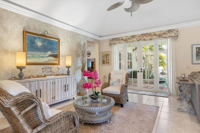 2830 Saint Barts Square, Vero Beach, FL 32967