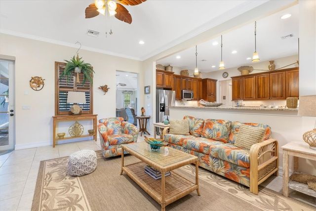 2830 Saint Barts Square, Vero Beach, FL 32967