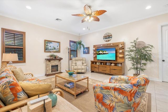 2830 Saint Barts Square, Vero Beach, FL 32967