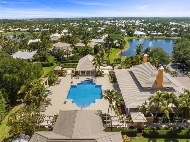 2830 Saint Barts Square, Vero Beach, FL 32967