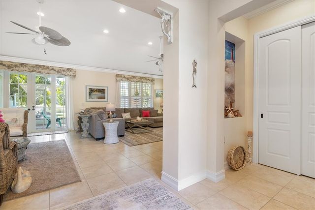 2830 Saint Barts Square, Vero Beach, FL 32967