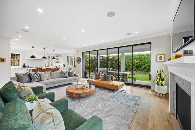 2724 Eaton Avenue, San Carlos, CA 94070