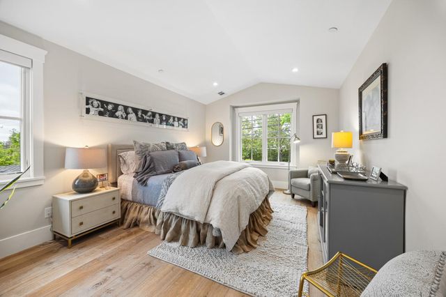 2724 Eaton Avenue, San Carlos, CA 94070