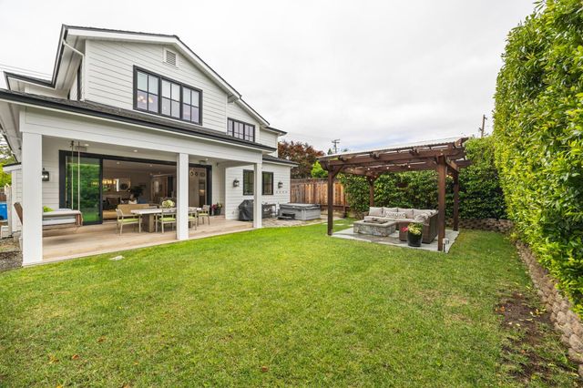 2724 Eaton Avenue, San Carlos, CA 94070