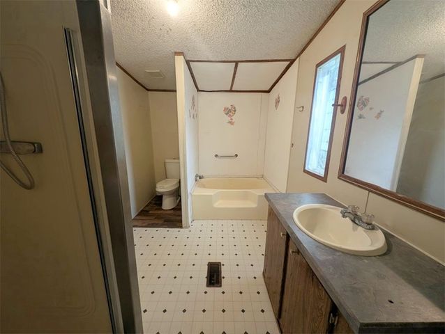 12346 Riggs Lane, Lead Hill, AR 72644