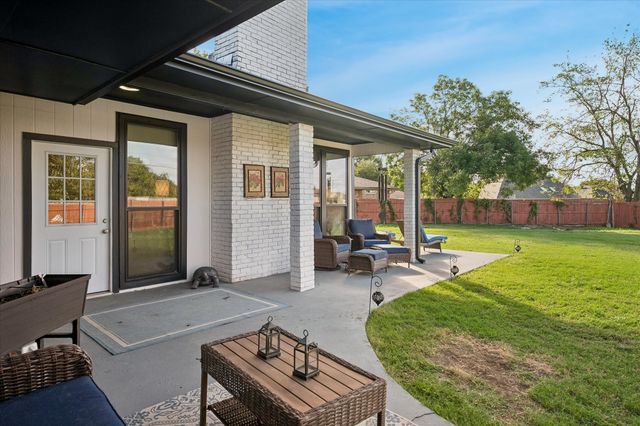 10102 Laingtree Drive, Dallas, TX 75243