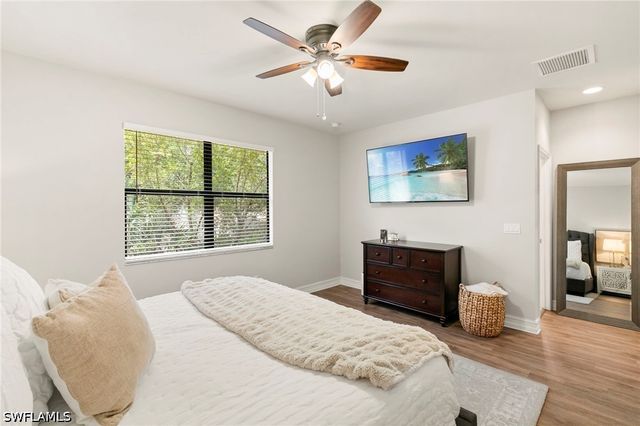 7797 Bristol CIR, Naples, FL 34120