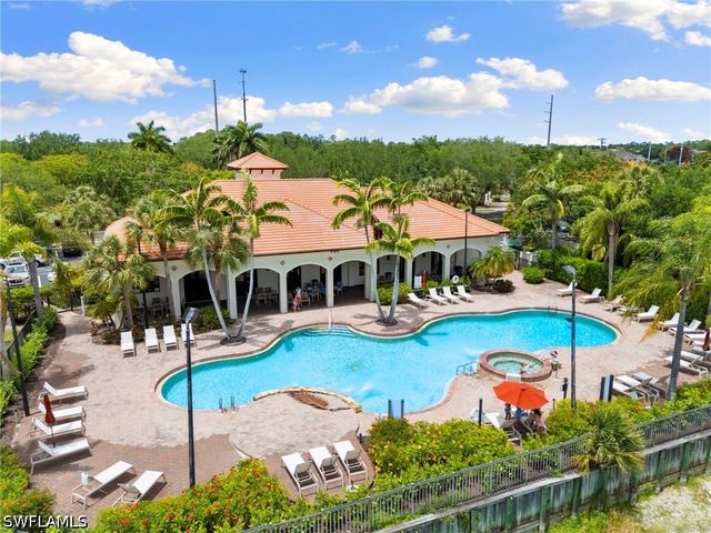 7797 Bristol CIR, Naples, FL 34120