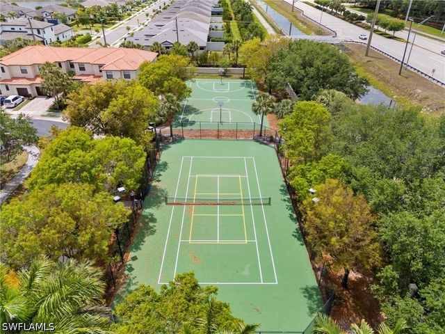 7797 Bristol CIR, Naples, FL 34120