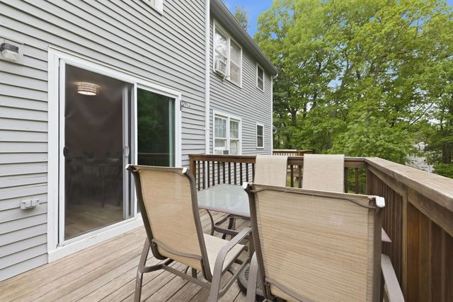 21 Sullivan Court, Salem, NH 03079
