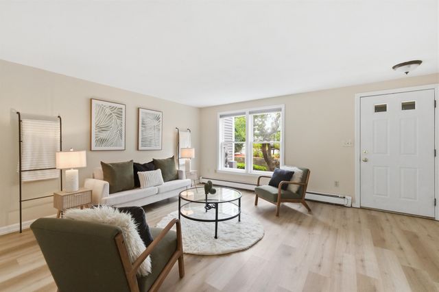 21 Sullivan Court, Salem, NH 03079