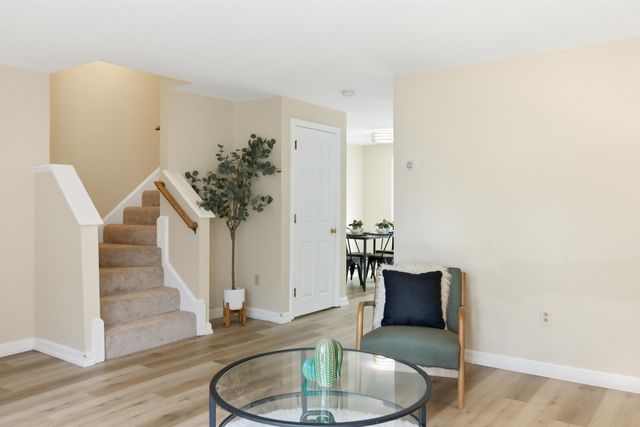 21 Sullivan Court, Salem, NH 03079