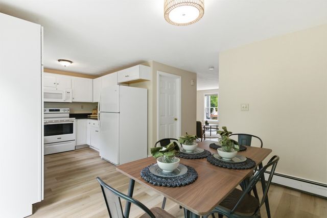 21 Sullivan Court, Salem, NH 03079