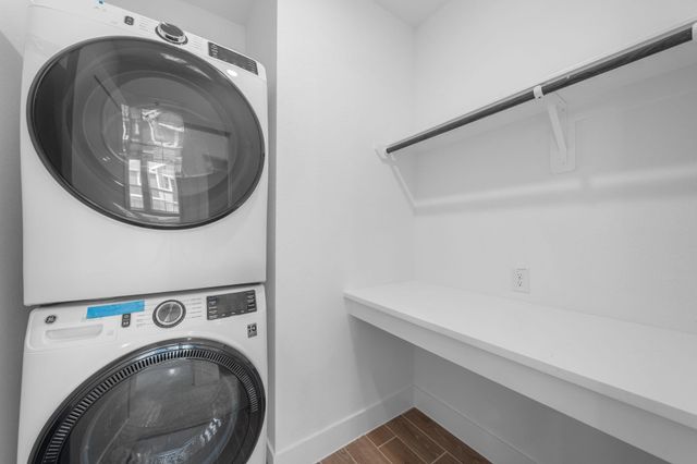 1302 Shaded Rock Drive, Missouri City, TX 77459